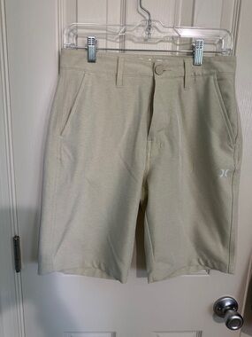 Hurley Men's Light Khaki Flat Front Shorts